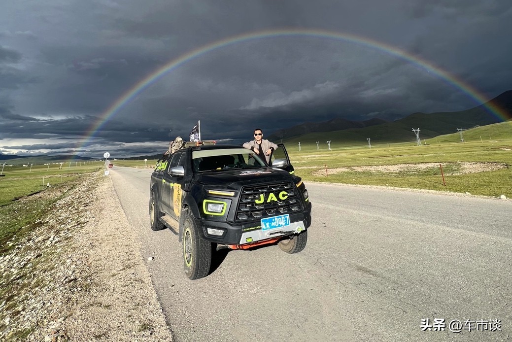 鯊魚王多變體汽車智能皮卡后箱蓋 江淮皮卡:踐行用戶思維,與用戶真正玩在一起