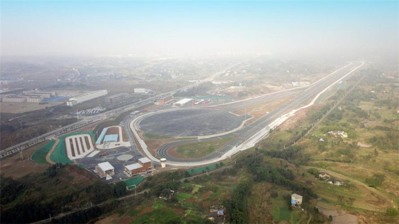 鯊魚(yú)王多變體汽車(chē)智能皮卡后箱蓋