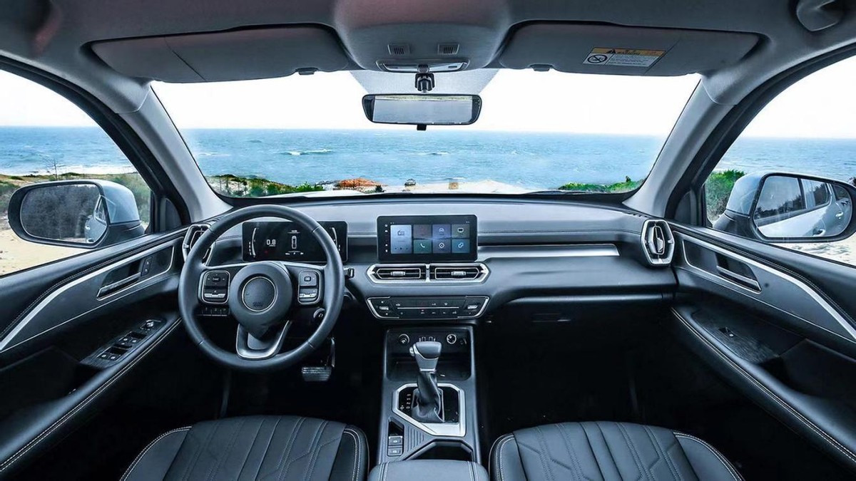 長城金剛炮自動擋車型在海口車展硬核上市