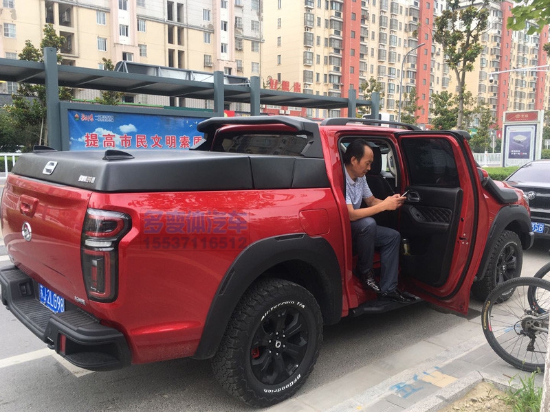 長(zhǎng)城炮越野炮改裝智能皮卡后蓋